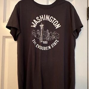 Maurice’s Washington Graphic T-Shirt charcoal gray